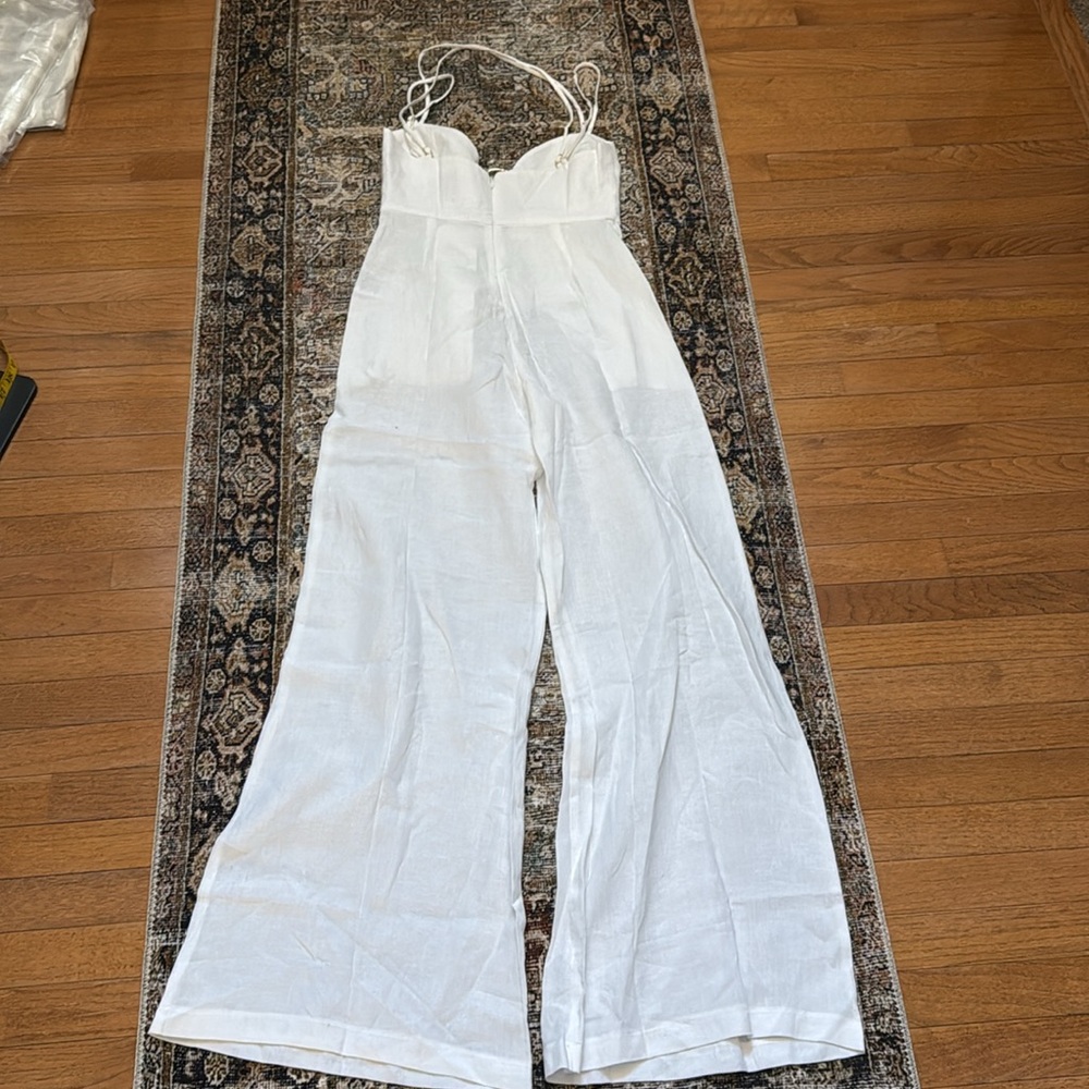 White Sleeveless Ring-Front Jumpsuit - Picture 4 of 8